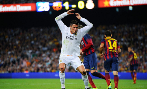 Cristiano Ronaldo going nuts against a referee missed call for a penalty-kick, in Barcelona vs Real Madrid