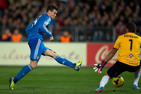 Gareth Bale scoring another goal for Real Madrid against Almería