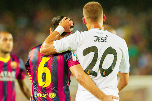 Jesé Rodríguez and Xavi, friends in Barcelona vs Real Madrid