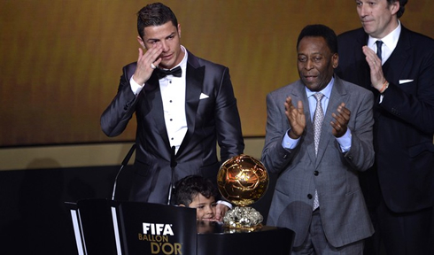 Cristiano Ronaldo crying next to Pelé