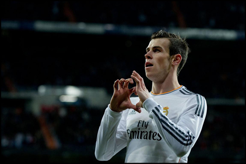 Gareth Bale filling in for Ronaldo shoes