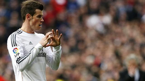 Gareth Bale heart celebration, in Real Madrid 2014