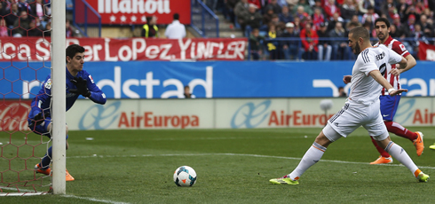 Karim Benzema scoring against Atletico Madrid