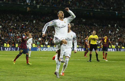 Cristiano Ronaldo jumping of joy in Real Madrid 3-4 Barcelona