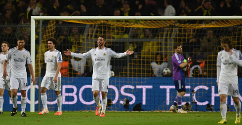 Real Madrid players in panic after the 2-0 score against Borussia Dortmund
