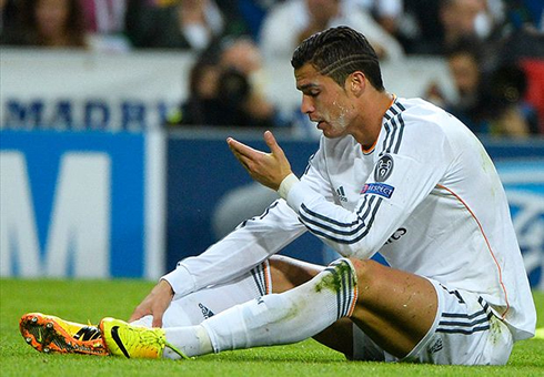 Cristiano Ronaldo wounded on the ground