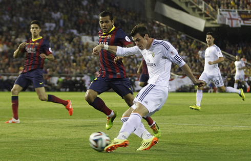 Gareth Bale's strike in Barcelona 1-2 Real Madrid