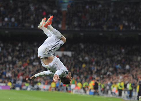 Sergio Ramos back flip goal celebration in Real Madrid