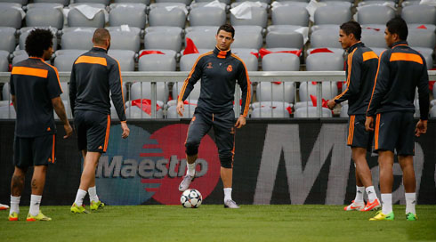 Cristiano Ronaldo in a Real Madrid Champions League training session