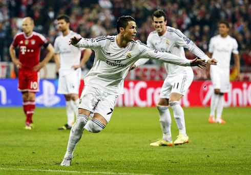 Cristiano Ronaldo reaction after scoring the free-kick goal in Bayern Munich 0-4 Real Madrid