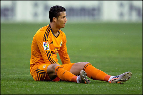 Cristiano Ronaldo injury against Valladolid