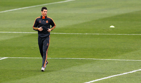 Cristiano Ronaldo running alone in training, ahead of the UCL final vs Atletico Madrid