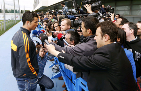 Cristiano Ronaldo talking with the journalists
