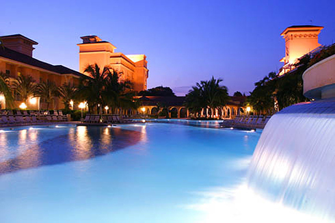 Royal Palm Plaza Resort hotel, waterfalls in the pool