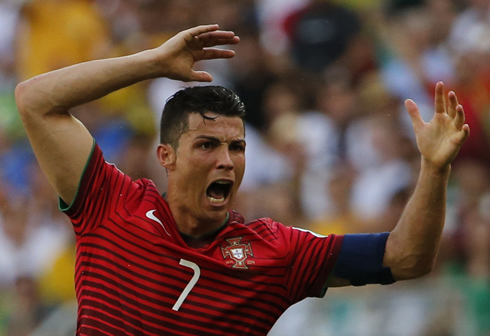 Cristiano Ronaldo angry at the referee in the 2014 FIFA World Cup