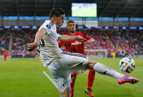 James Rodríguez playing his first game for Real Madrid, in 2014-15