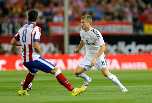 Toni Kroos commanding Real Madrid's midfield against Atletico