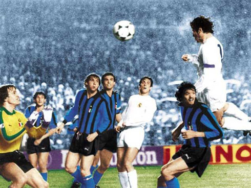 Carlos Santillana header goal, in Real Madrid vs Inter Milan