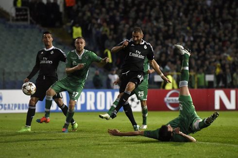 Karim Benzema finishing off a cross in Real Madrid win over Ludogorets Razgrad