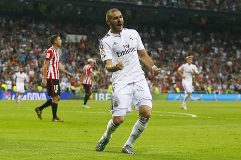 Karim Benzema celebrating his double in Real Madrid 5-0 Athletic Bilbao