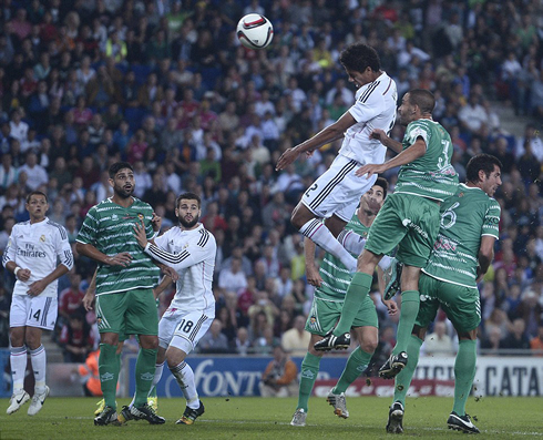 Varane header goal in Cornella vs Real Madrid