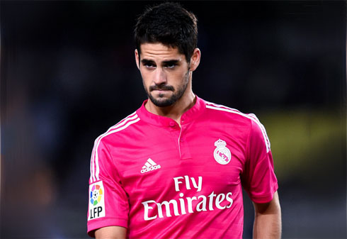 Isco in Real Madrid, wearing the pink jersey