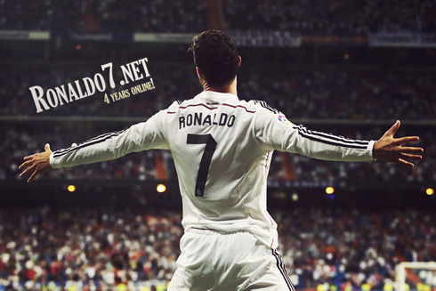Cristiano Ronaldo in Ronaldo7.net 4 years online wallpaper