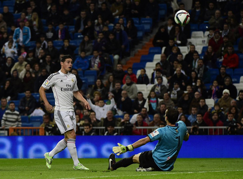 James Rodríguez world-class finish, chipping the ball over the goalkeeper