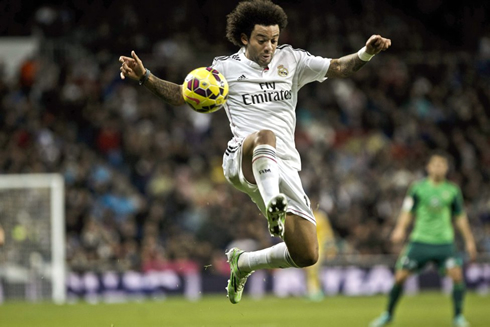 Marcelo ball control skills in the air
