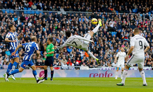 Cristiano Ronaldo bicycle kick in Real Madrid vs Deportivo Coruña, in 2015