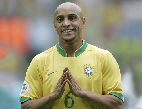 Roberto Carlos praying in Brazil