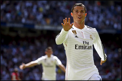 Cristiano Ronaldo celebrates his 5 goals scored in Real Madrid vs Granada