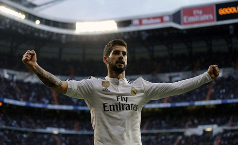 Isco celebrating a Real Madrid goal in 2015