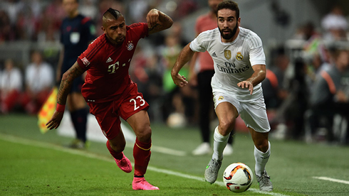 Arturo Vidal chasing Carvajal in Bayern Munich 1-0 Real Madrid