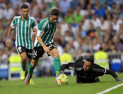 Keylor Navas save, in Real Madrid vs Betis in 2015