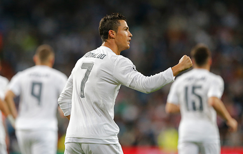 Cristiano Ronaldo turns to Real Madrid bench to celebrate his goal
