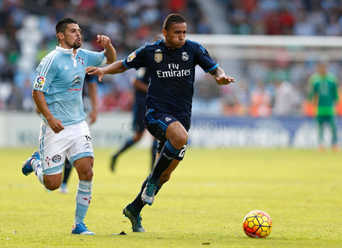 Danilo sprinting in Celta 1-3 Real Madrid