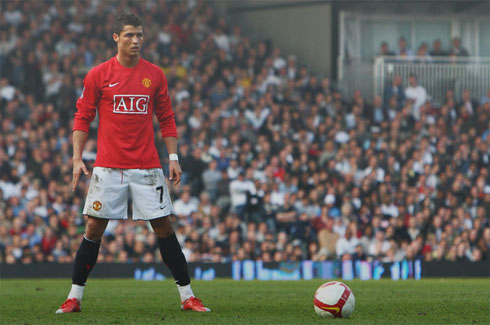 Cristiano Ronaldo free-kick stance at Manchester United