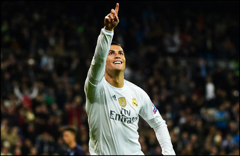 Cristiano Ronaldo scores his first poker in Europe for Real Madrid, in 2015-16