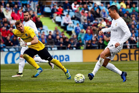 Cristiano Ronaldo open net goal for Real Madrid