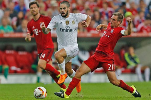 Isco vs Lahm in Real Madrid vs Bayern Munich in 2016