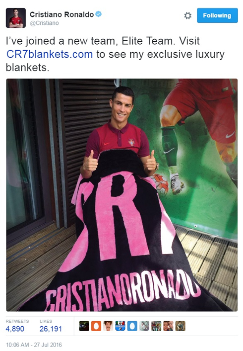 Cristiano Ronaldo tweet about the CR7 blanket from Elite Team