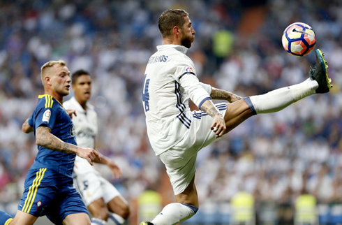 Sergio Ramos ball control in the air