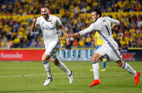 Benzema scores for Real Madrid after coming off the bench