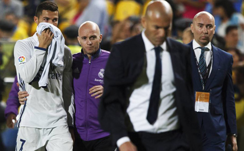 Cristiano Ronaldo unhappy with Zidane after being replaced