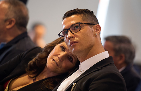 Cristiano Ronaldo next to his mother Dolores Aveiro