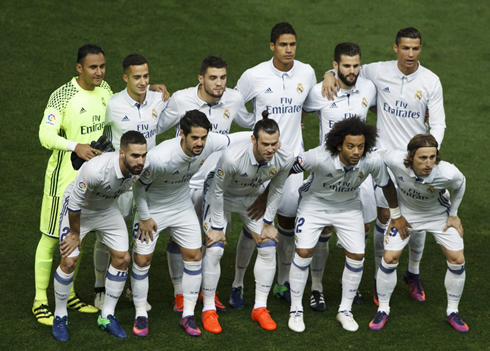 Real Madrid starting lineup at the Vicente Calderón vs Atletico, in 2016