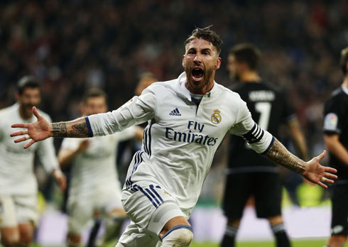 Sergio Ramos with the winning goal at the Bernabéu in Real Madrid 3-2 Deportivo