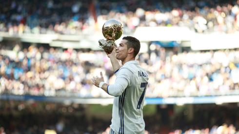 Cristiano Ronaldo with the 2016 Ballon d'Or at the Bernabéu
