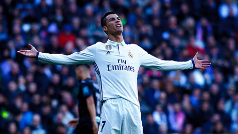 Cristiano Ronaldo frustrates during a play for Real Madrid in 2017